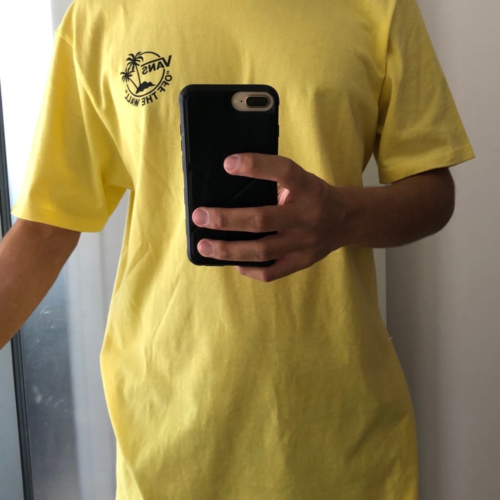 Shirt - Picture 3 of 4